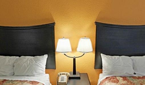 מטרופוליס Econo Lodge חדר תמונה